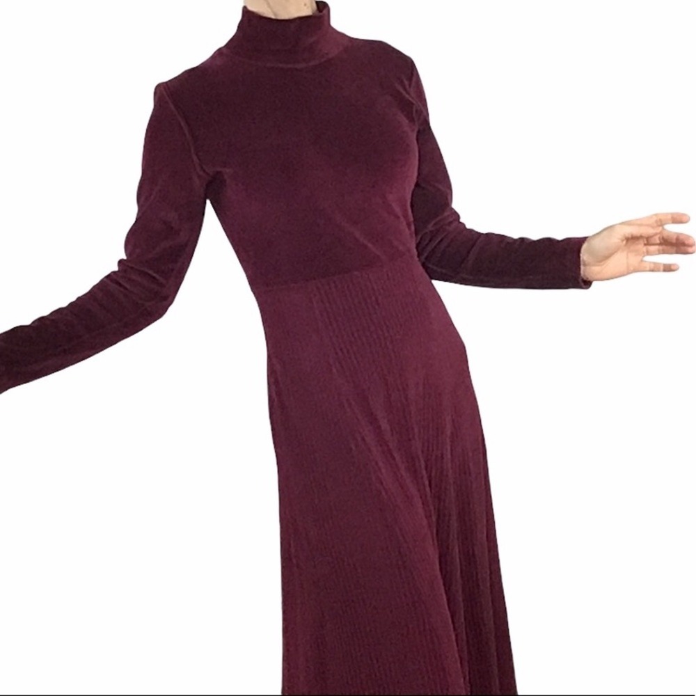 Vintage Burgundy‎ velour Ribbed Knit Mock Neck Long Sleeve Maxi Dress